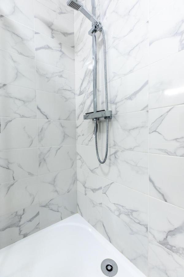 Le Double Pirou # 2 Appartements # Halte Auvergne Thiers Eksteriør billede